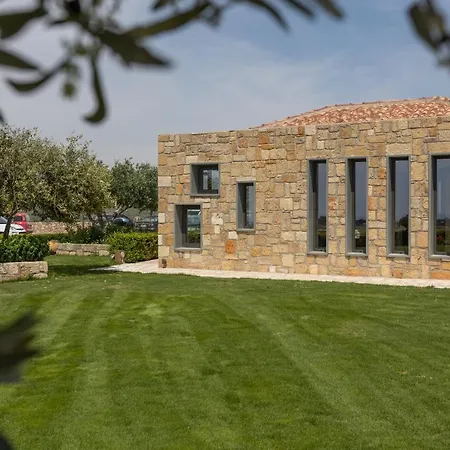 Tramonto Hotel Xi Beach