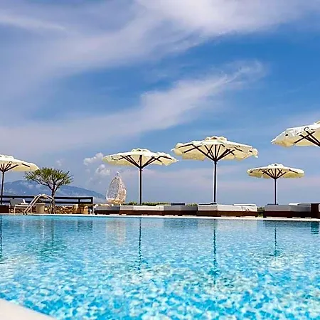 Tramonto 3* Xi Beach